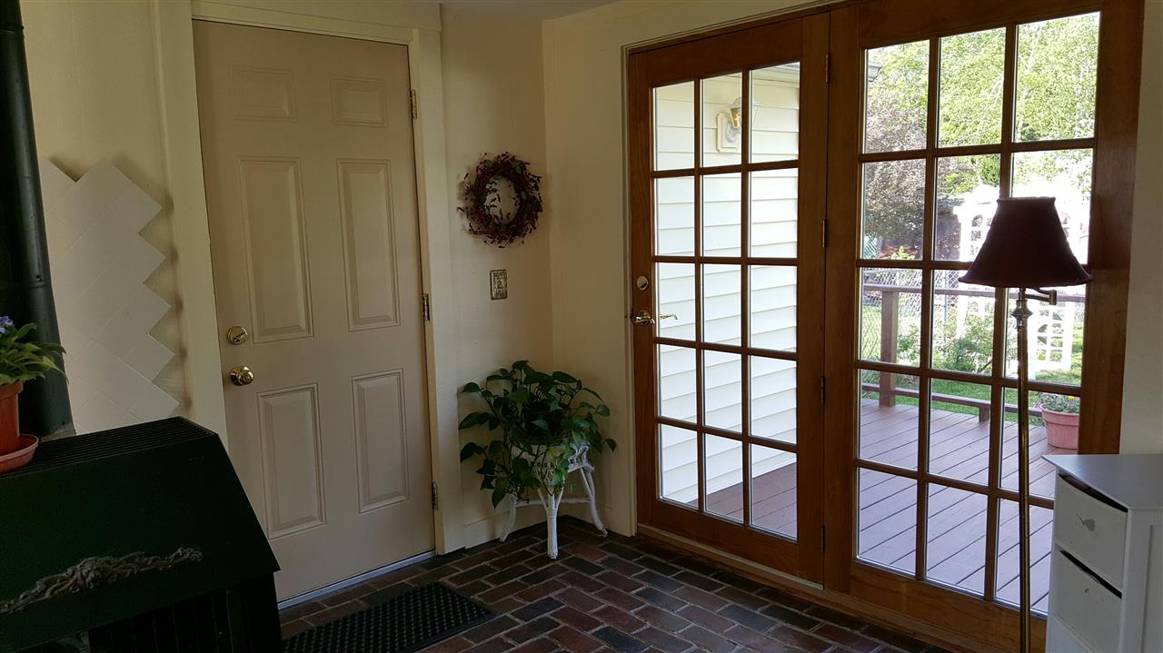 15 Wellesley Road Nashua, NH 03062 - Photo 13 of 38 Gallery Image 13