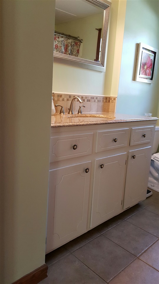 15 Wellesley Road Nashua, NH 03062 - Photo 17 of 38 Gallery Image 17
