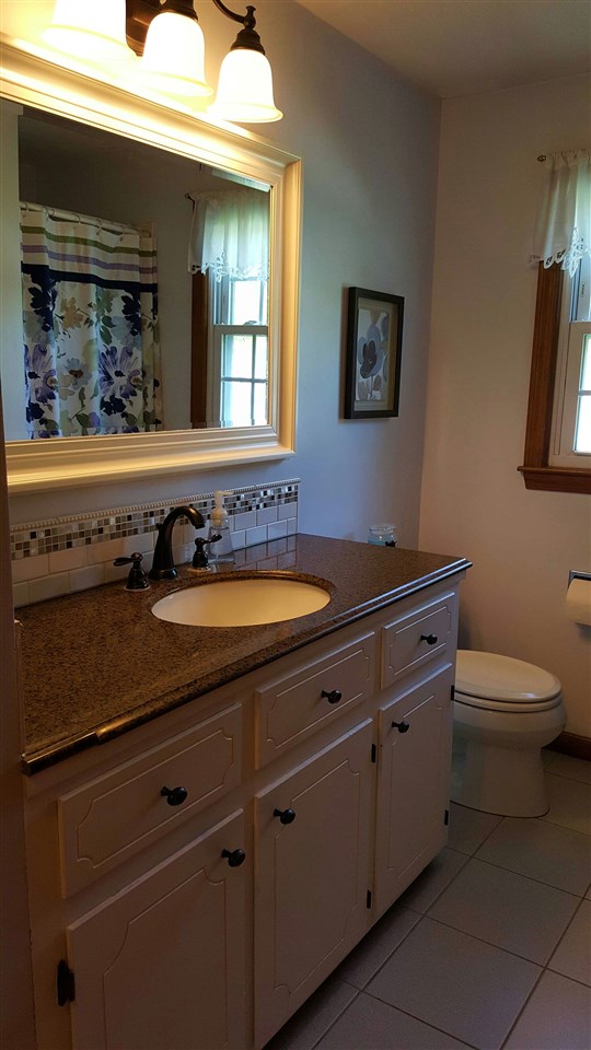 15 Wellesley Road Nashua, NH 03062 - Photo 20 of 38 Gallery Image 20
