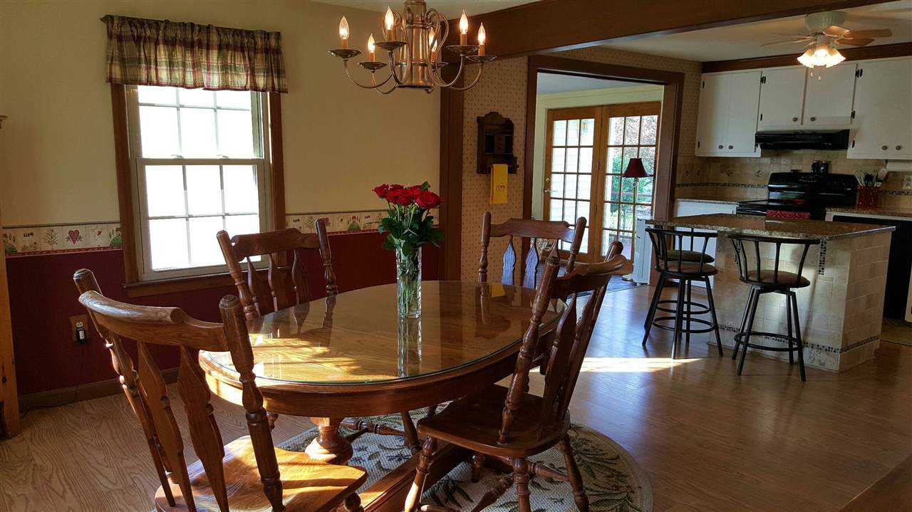 15 Wellesley Road Nashua, NH 03062 - Photo 10 of 38 Gallery Image 10
