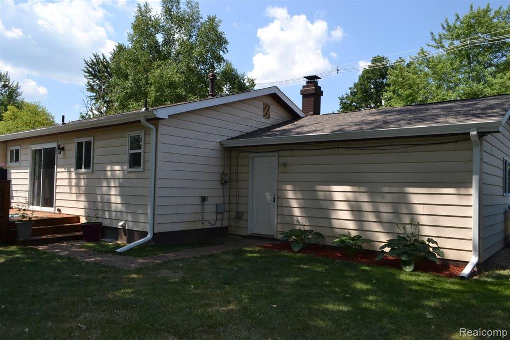 13231 Torrey Road Fenton, MI 48430 - Photo 54 of 64