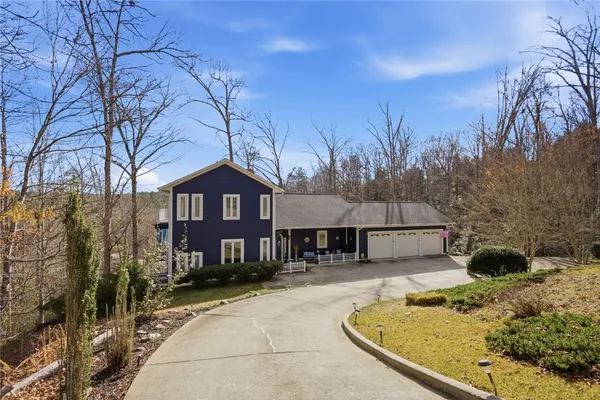 $899,999 | 320 Holly Lane, Walhalla, SC 29691