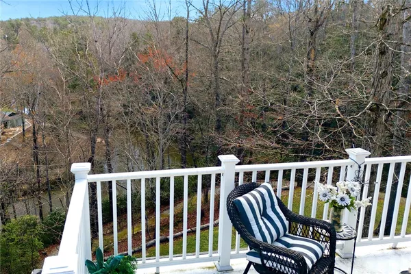 $899,999 | 320 Holly Lane, Walhalla, SC 29691
