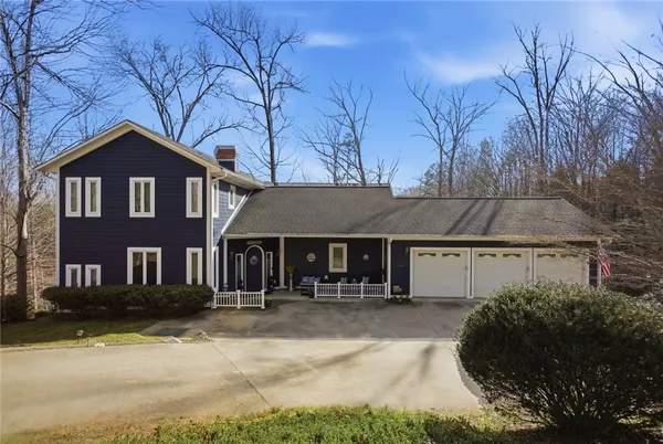 $899,999 | 320 Holly Lane, Walhalla, SC 29691