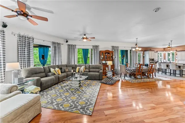 $899,999 | 320 Holly Lane, Walhalla, SC 29691
