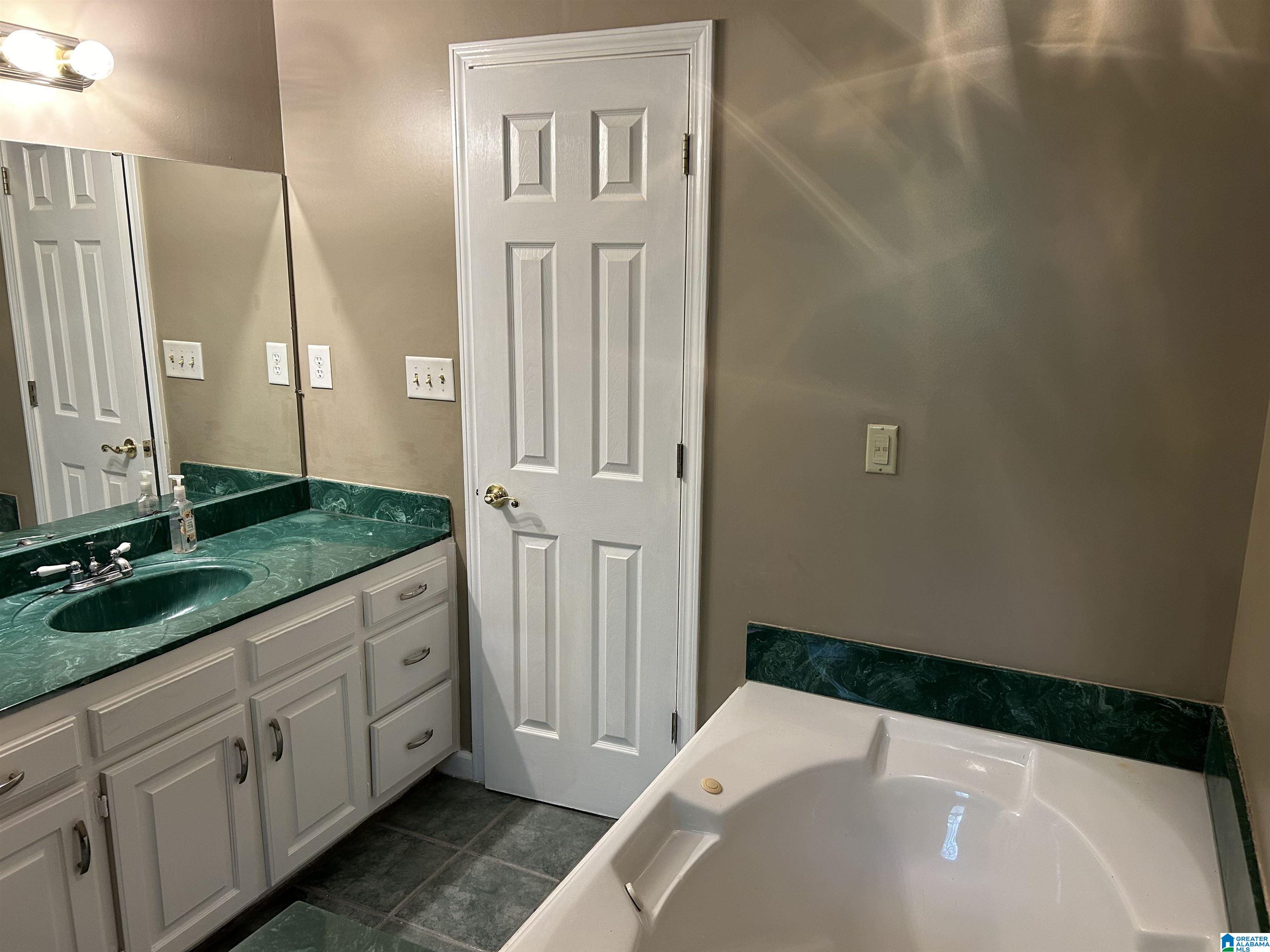 1118 Henry Drive Alabaster, AL 35007 - Photo 20 of 29