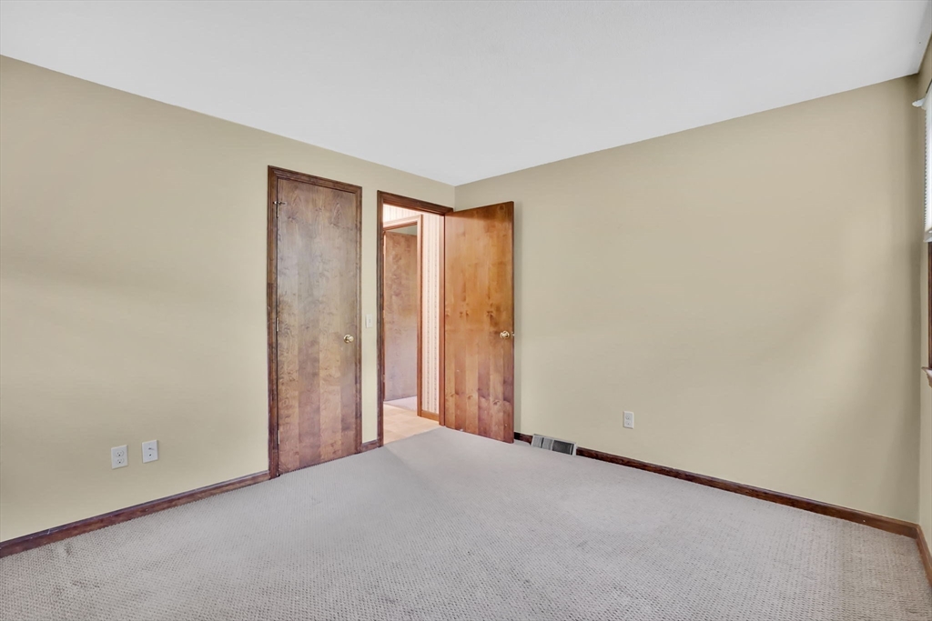 95 Old Lane Road Springfield, MA 01129 - Photo 24 of 41 Gallery Image 24
