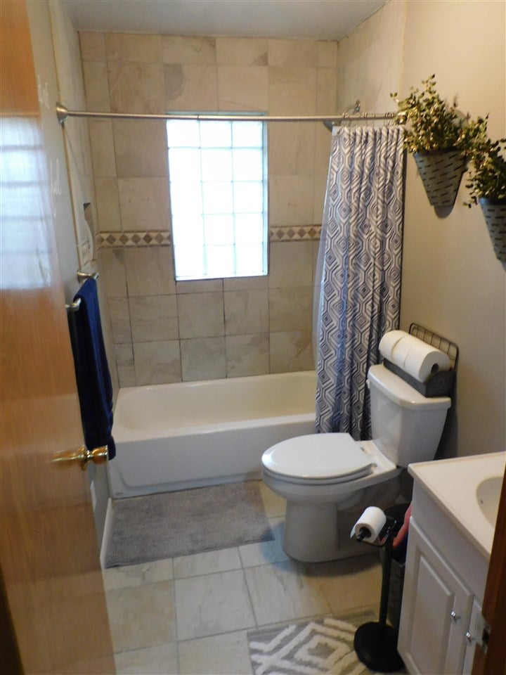 222 North Knoll Ridge Street North English, IA 52316 - Photo 21 of 31 Gallery Image 21