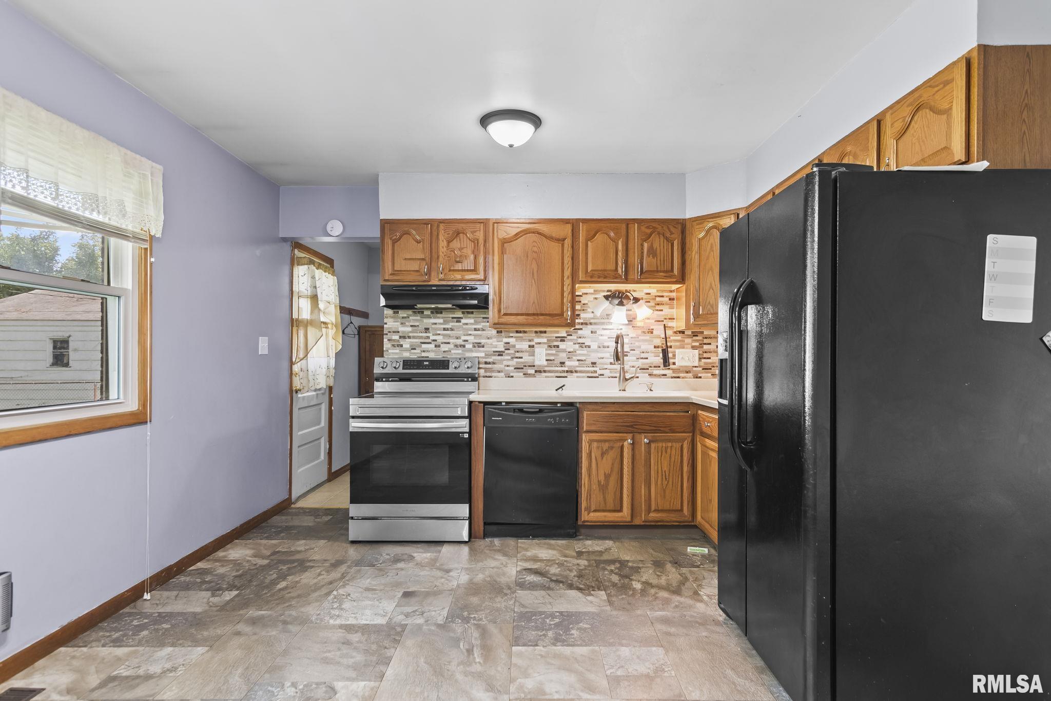 16 Delmar Drive Springfield, IL 62703 - Photo 10 of 28