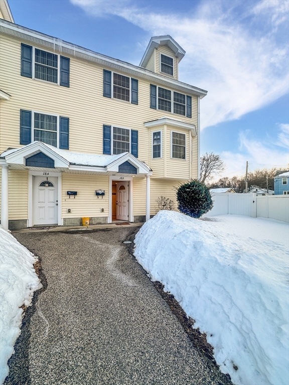 18 Ferry Street, Unit B Lawrence, MA 01841 - Photo 1 of 33