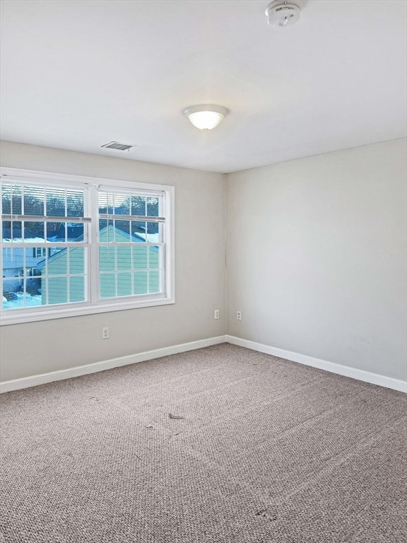 18 Ferry Street, Unit B Lawrence, MA 01841 - Photo 18 of 33