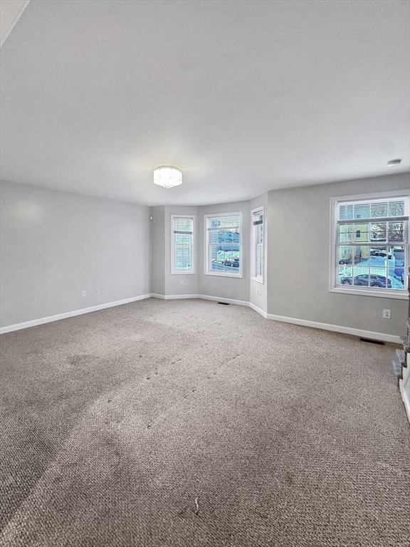 18 Ferry Street, Unit B Lawrence, MA 01841 - Photo 8 of 33