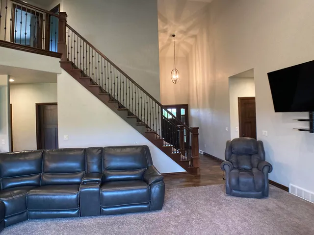 $699,900 | W5005 Alberts Lane, Bonduel, WI 54107