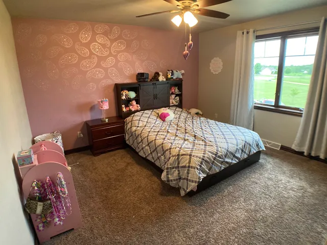 $699,900 | W5005 Alberts Lane, Bonduel, WI 54107