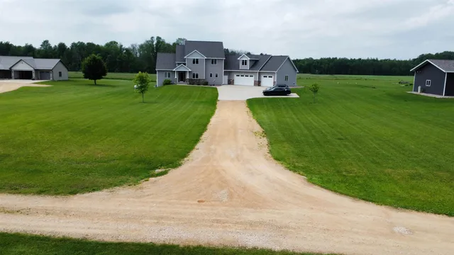 $699,900 | W5005 Alberts Lane, Bonduel, WI 54107