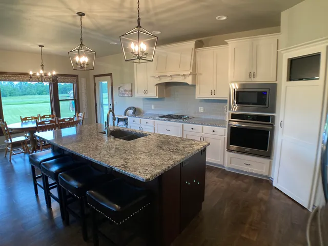 $699,900 | W5005 Alberts Lane, Bonduel, WI 54107