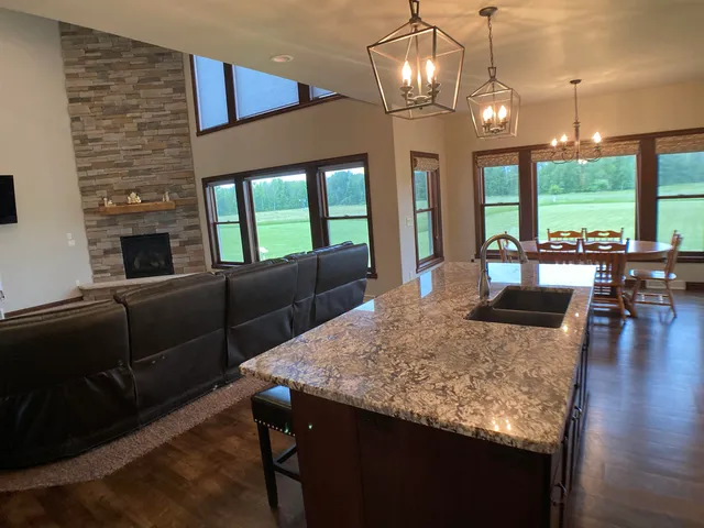 $699,900 | W5005 Alberts Lane, Bonduel, WI 54107