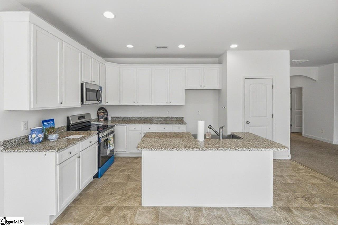 54 Mossycup Road Taylors, SC 29687 - Photo 11 of 43