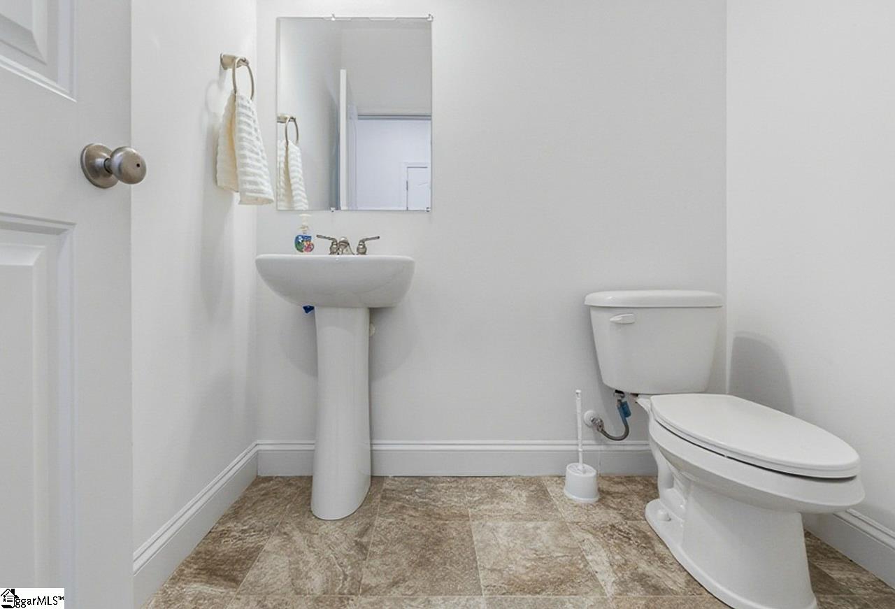 54 Mossycup Road Taylors, SC 29687 - Photo 2 of 43