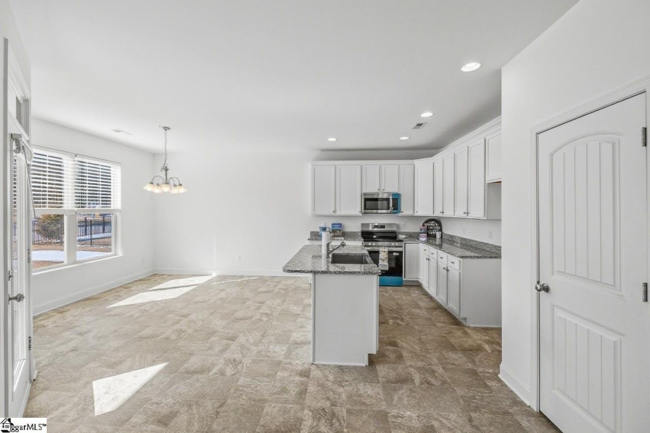 54 Mossycup Road Taylors, SC 29687 - Photo 4 of 43