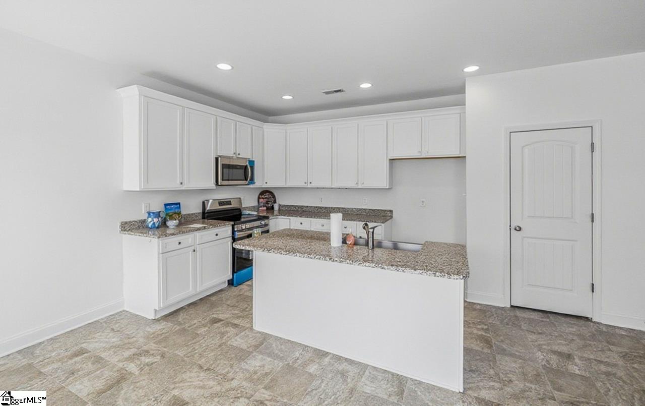 54 Mossycup Road Taylors, SC 29687 - Photo 8 of 43