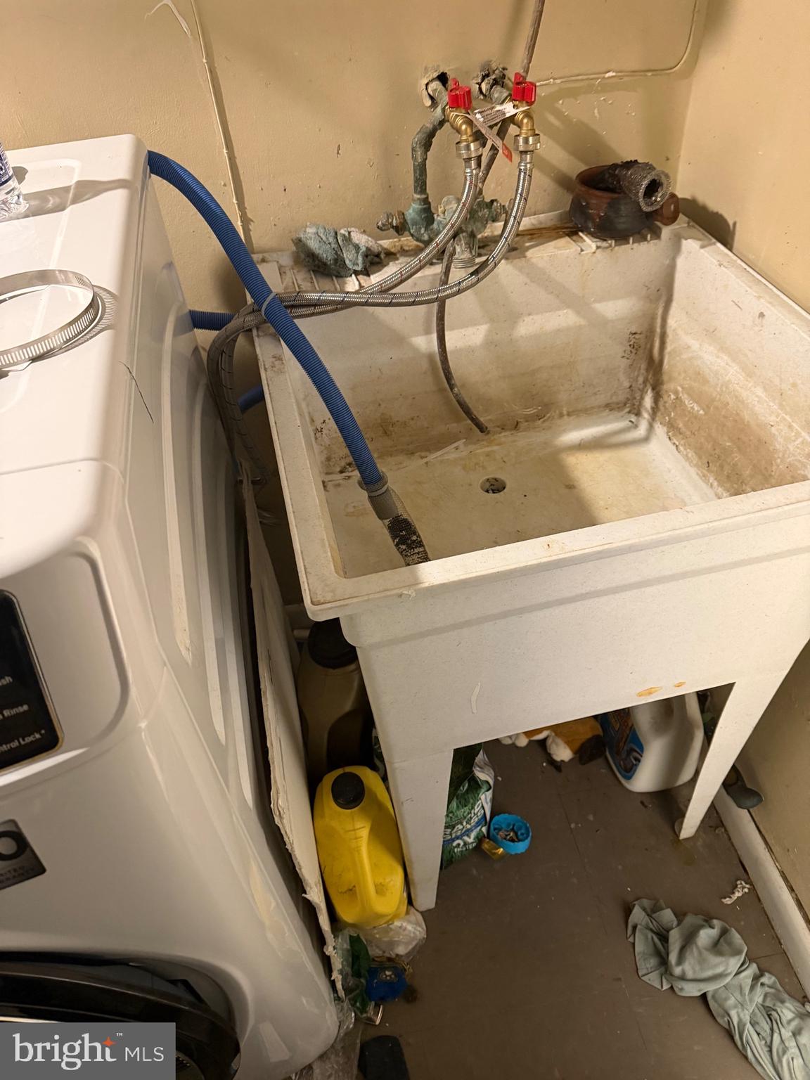 6731 Fox Meadow Road Gwynn Oak, MD 21207 - Photo 61 of 62 Laundry Room Utility Tub