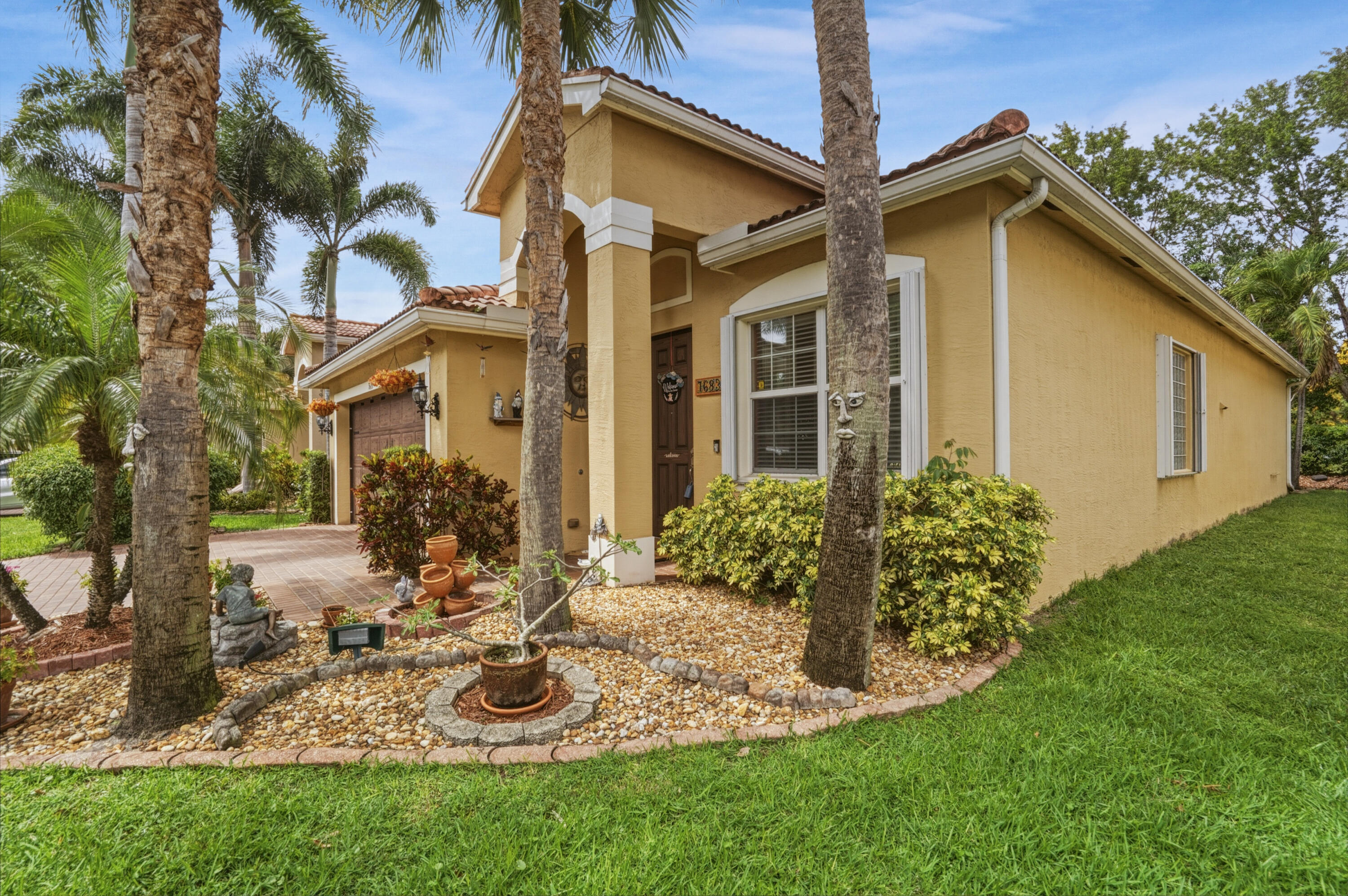 7683 Jewelwood Drive Boynton Beach, FL 33437 - Photo 3 of 48 7683 Jewelwood_Boynton Beach_03