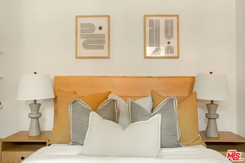 a view of entryway and hall