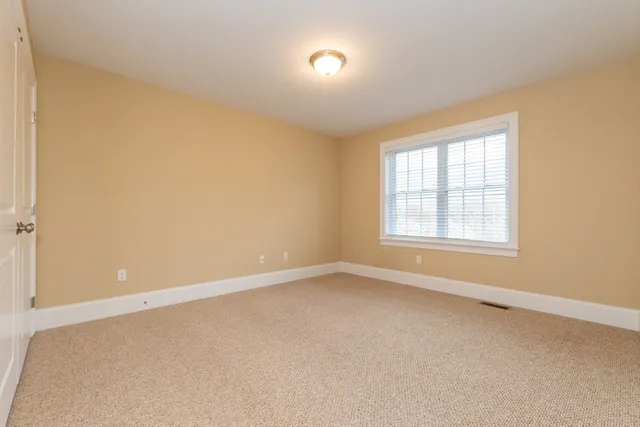 $5,500 | 15 Hialeah Lane, Framingham, MA 01701