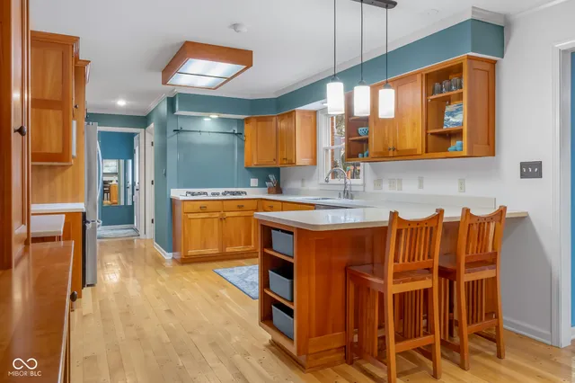 $725,000 | 4123 North Riverside Drive, Columbus, IN 47203