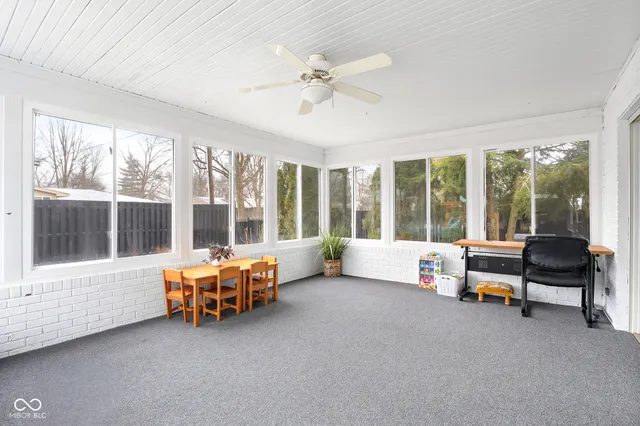 $725,000 | 4123 North Riverside Drive, Columbus, IN 47203