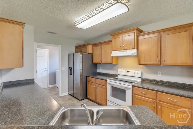 $310,000 | 285 Creekside Circle, Ellabell, GA 31308