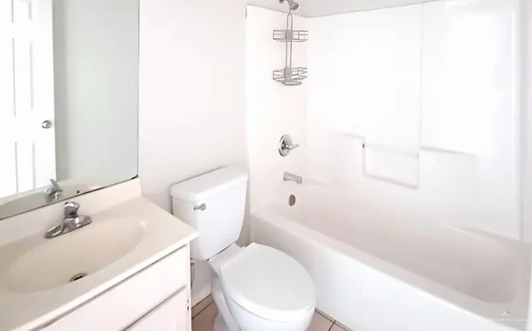 $785 | 6505 Lima Lane, Unit 3, Mission, TX 78574