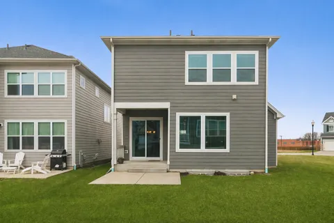 $715,000 | 1454 Somerset Place, Barrington, IL 60010