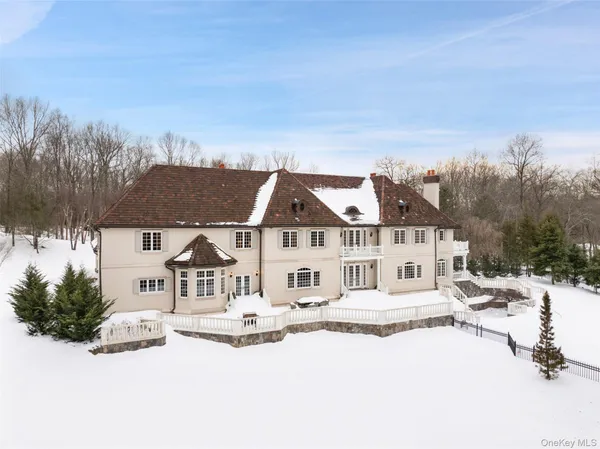 $6,790,000 | 4 Cowdray Park Drive, Armonk, NY 10504