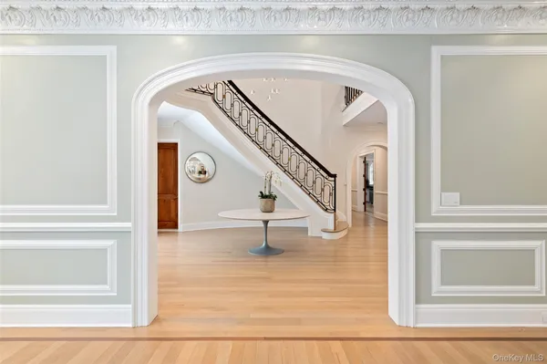 $6,790,000 | 4 Cowdray Park Drive, Armonk, NY 10504