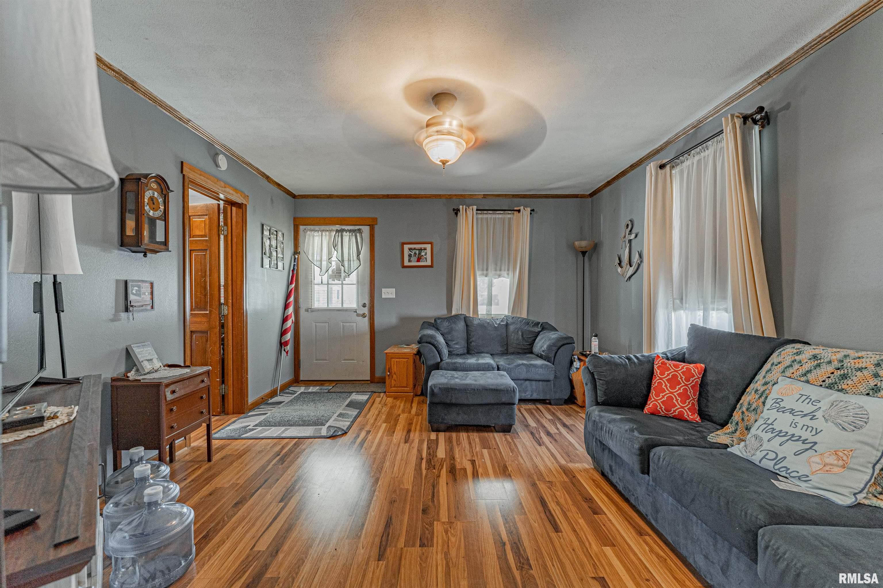 708 Decatur Street Lincoln, IL 62656 - Photo 5 of 19 Gallery Image 5