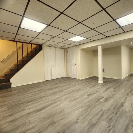 $359,900 | 525 Glenshire Road, Glenview, IL 60025