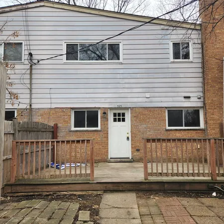 $359,900 | 525 Glenshire Road, Glenview, IL 60025