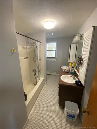 $2,000 | 76 Maple Street, Branford, CT 06405