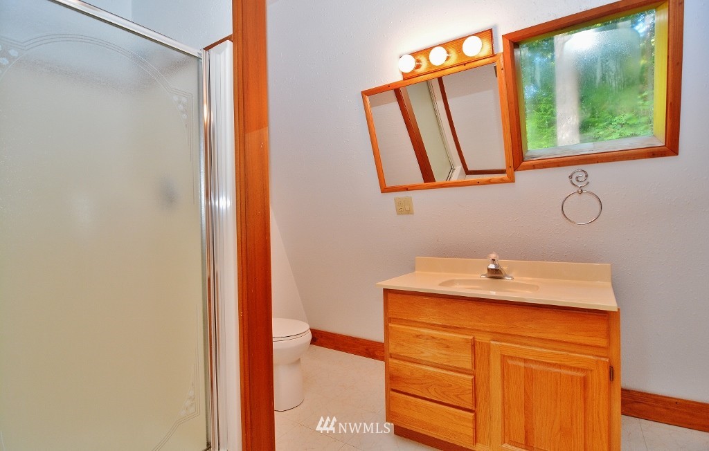 3367 Long Lake Road Southeast Port Orchard, WA 98366 - Photo 16 of 25 Gallery Image 16