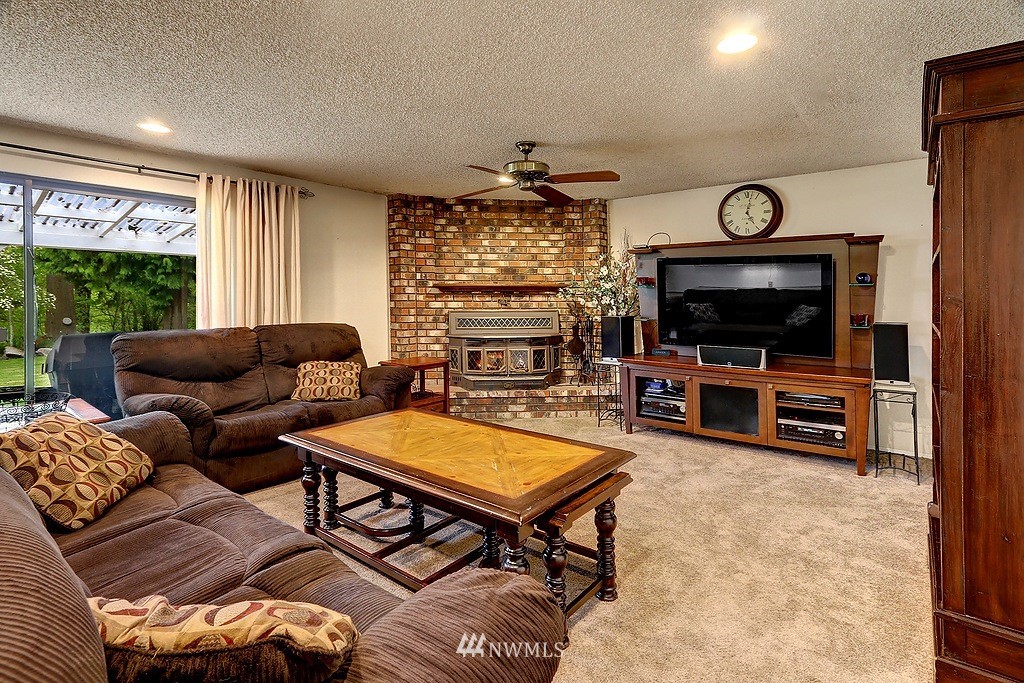 12100 Southeast 96th Place Renton, WA 98056 - Photo 14 of 19 Gallery Image 14