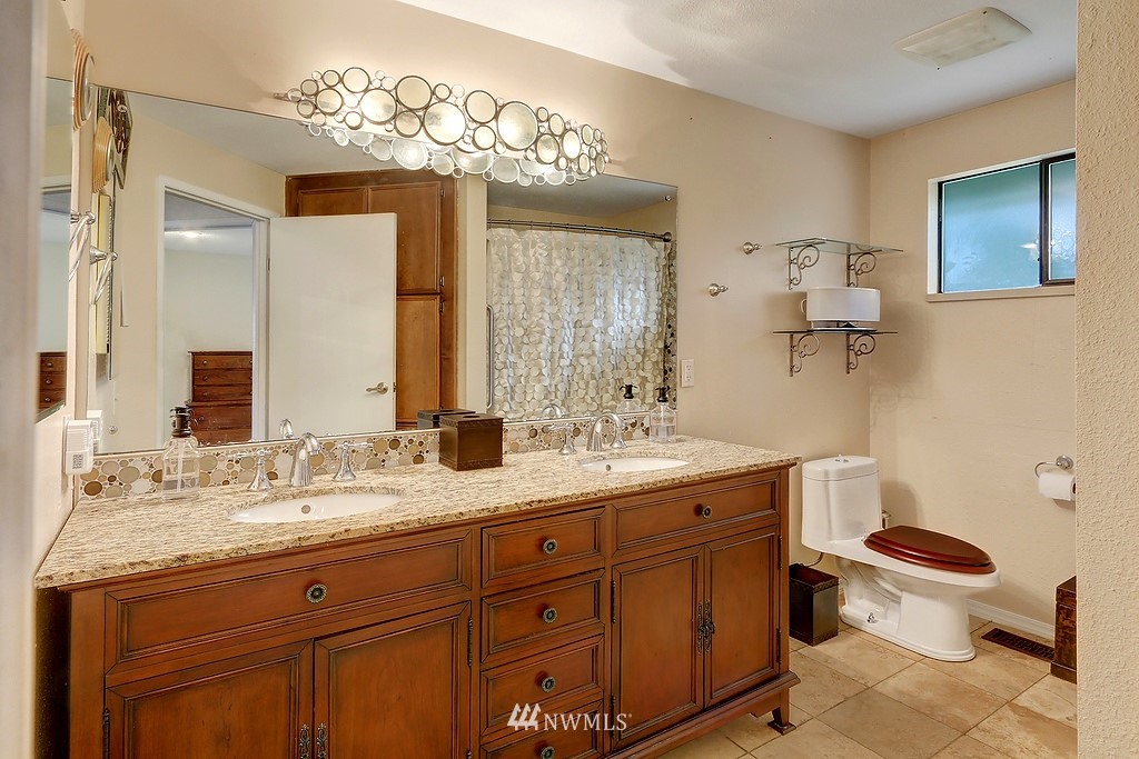 12100 Southeast 96th Place Renton, WA 98056 - Photo 17 of 19 Gallery Image 17