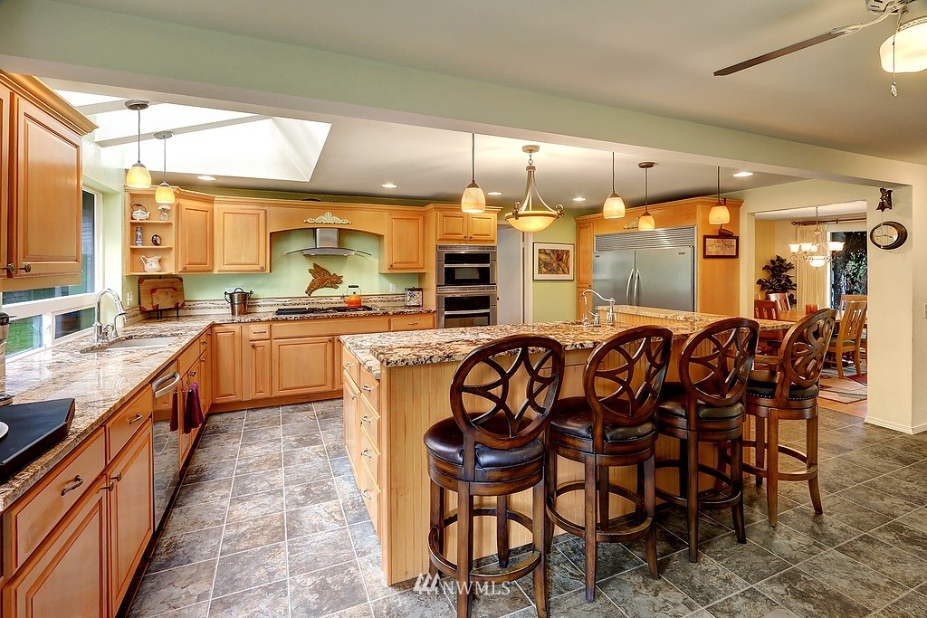 12100 Southeast 96th Place Renton, WA 98056 - Photo 3 of 19 Gallery Image 3