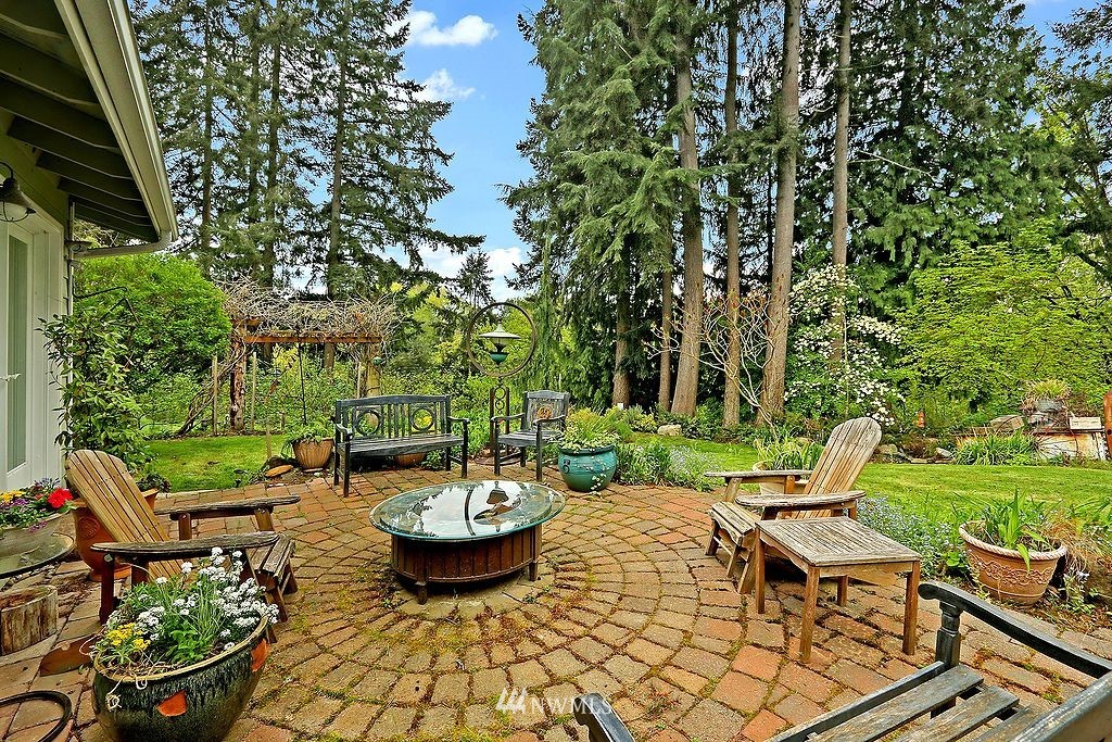 12100 Southeast 96th Place Renton, WA 98056 - Photo 8 of 19 Gallery Image 8