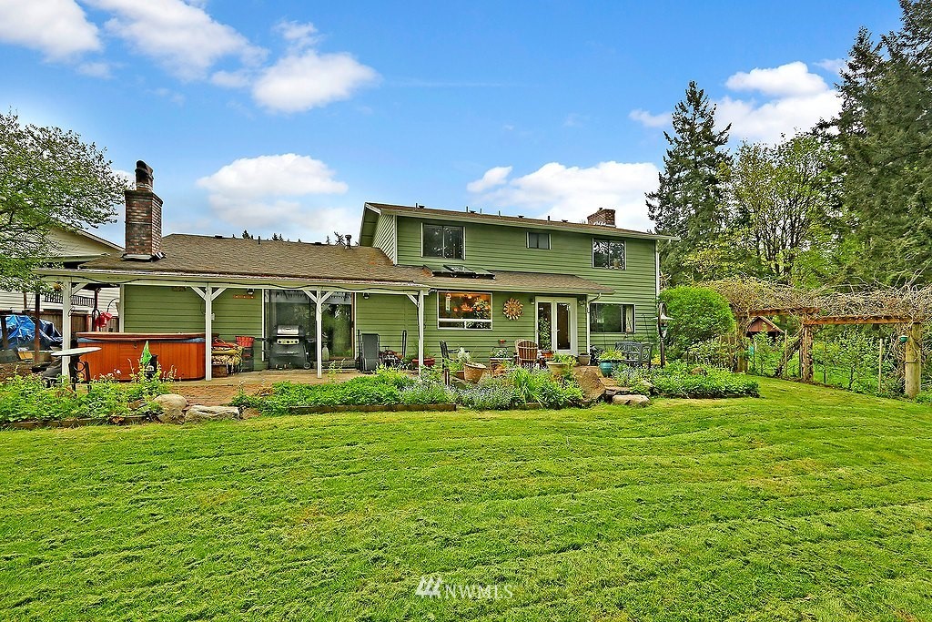 12100 Southeast 96th Place Renton, WA 98056 - Photo 10 of 19 Gallery Image 10