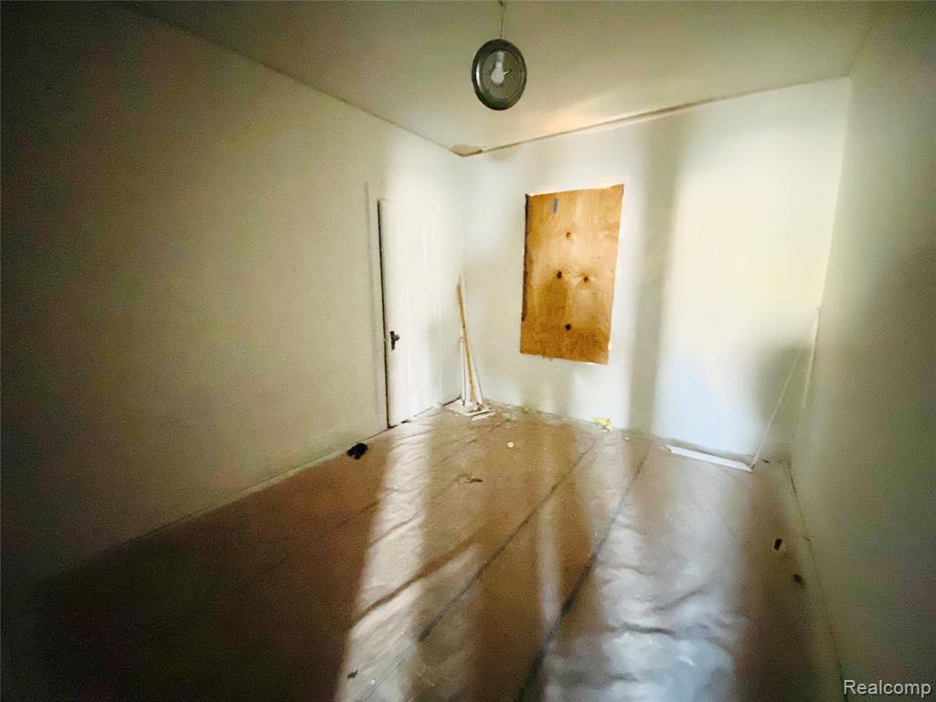 3064 Harding Street Detroit, MI 48214 - Photo 10 of 25 Gallery Image 10