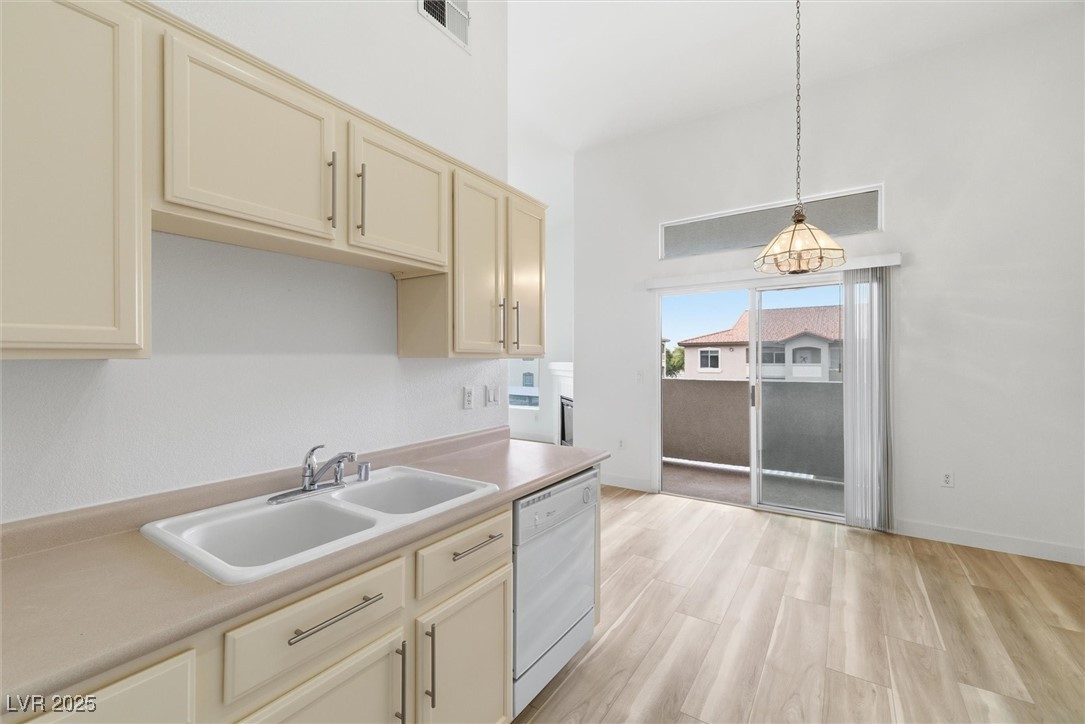 2305 West Horizon Ridge Parkway, Unit 522 Henderson, NV 89052 - Photo 15 of 39