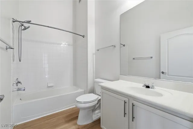 $300,000 | 2305 West Horizon Ridge Parkway, Unit 522, Henderson, NV 89052