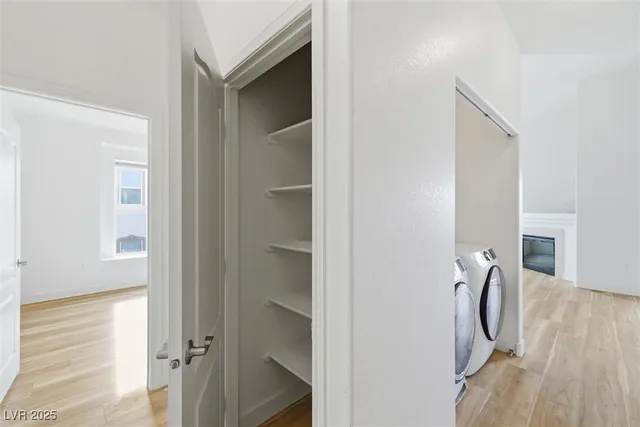 $300,000 | 2305 West Horizon Ridge Parkway, Unit 522, Henderson, NV 89052